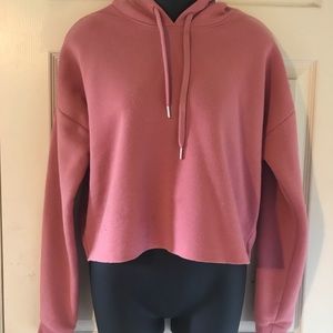 Cropped long sleeve sweatshirt